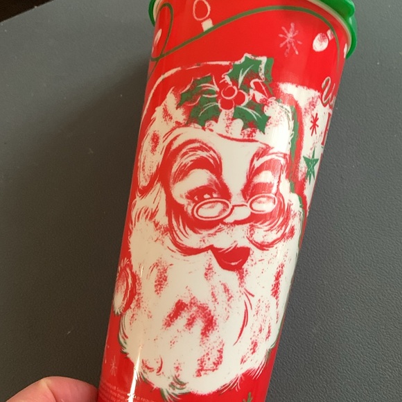 2022 Disney Universal Studios Christmas Happy Holidays Santa CocaCola Cup - Picture 8 of 10